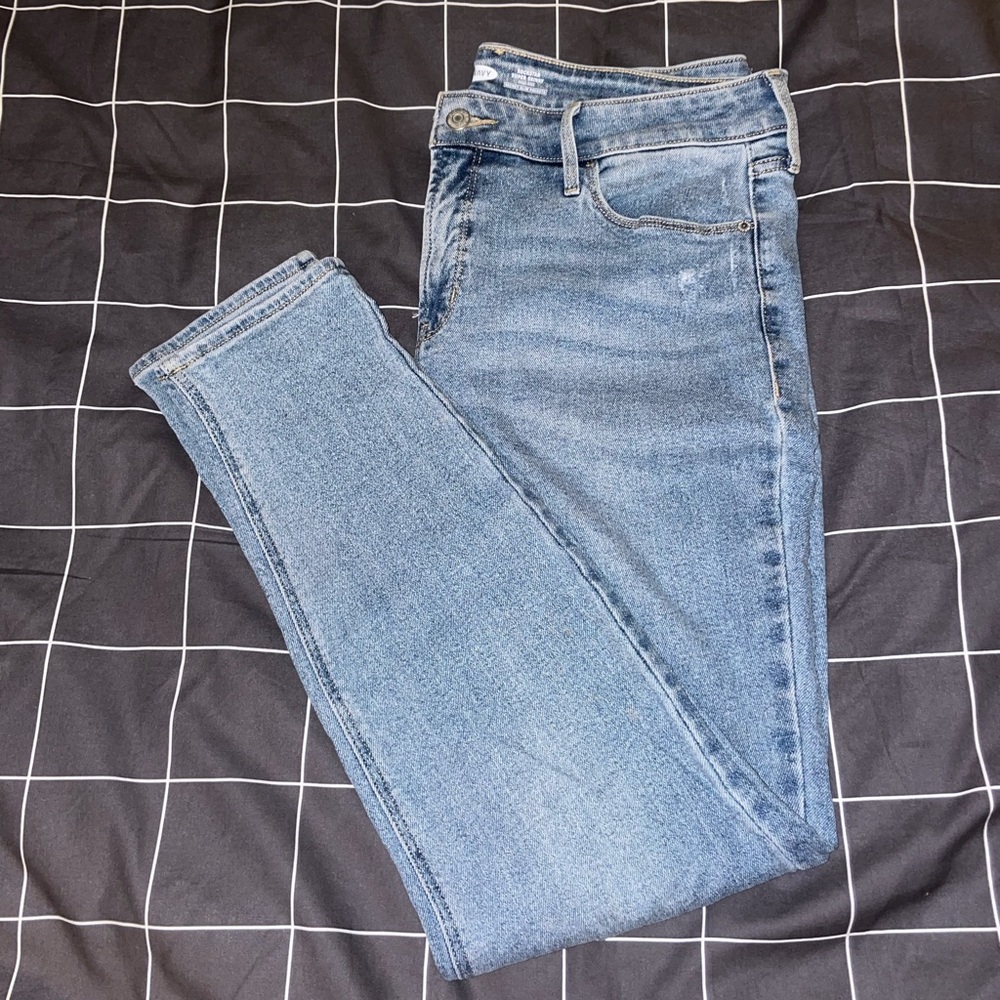 Old Navy High Rise Rockstar Skinny Light Wash Jean